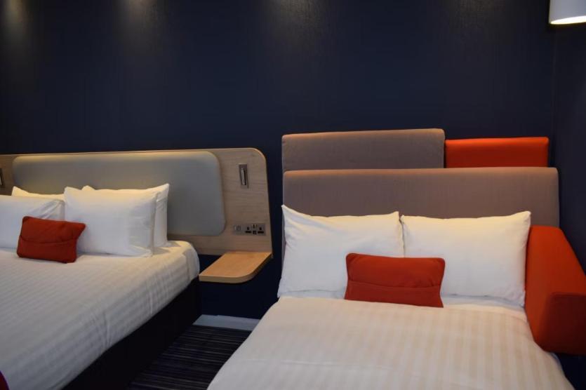 Holiday Inn Express London Croydon, An Ihg Hotel Extérieur photo