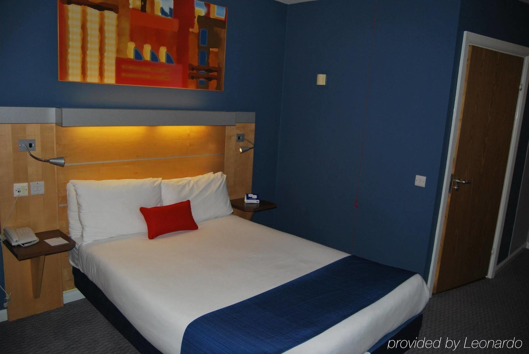 Holiday Inn Express London Croydon, An Ihg Hotel Extérieur photo